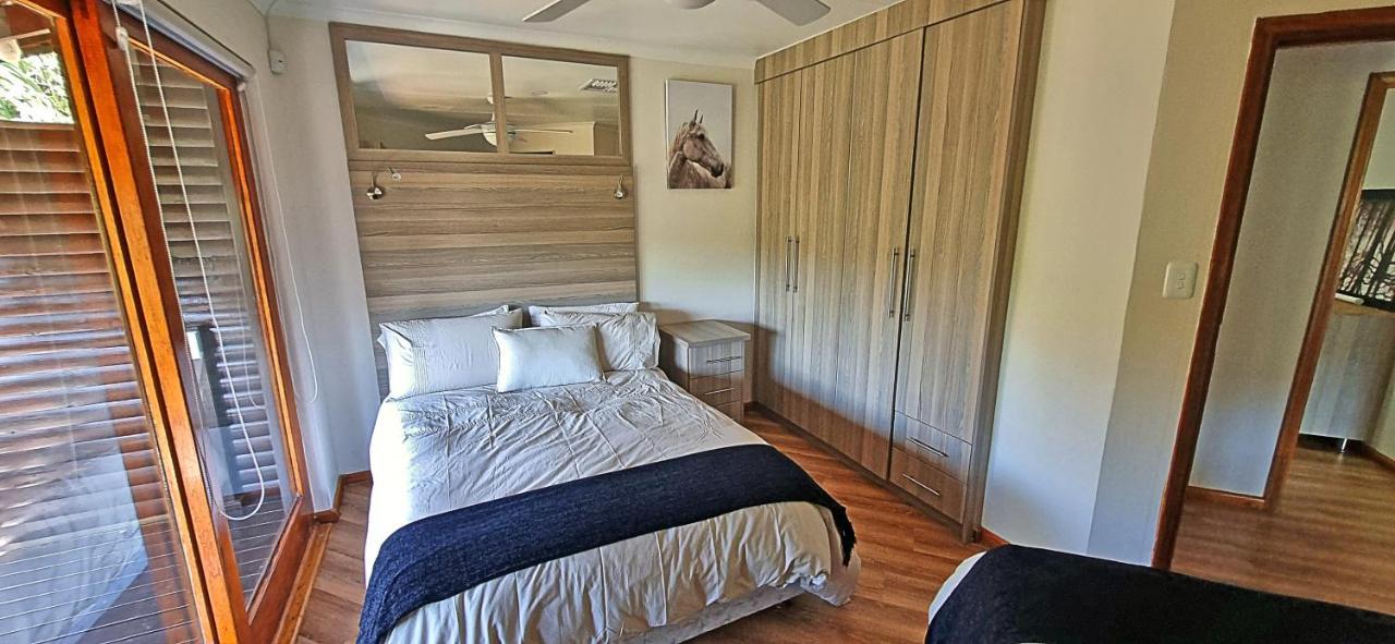 Loskop Serene Bush Cabin Winterkamp Buitenkant foto